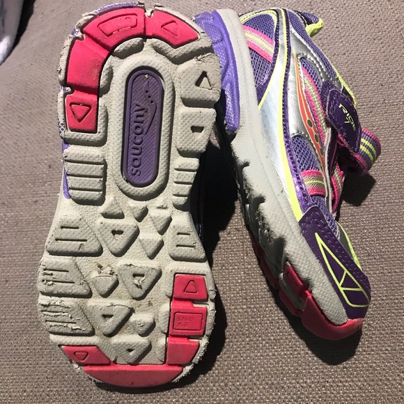 Girls Saucony Runners Size 8W - Picture 5 of 7